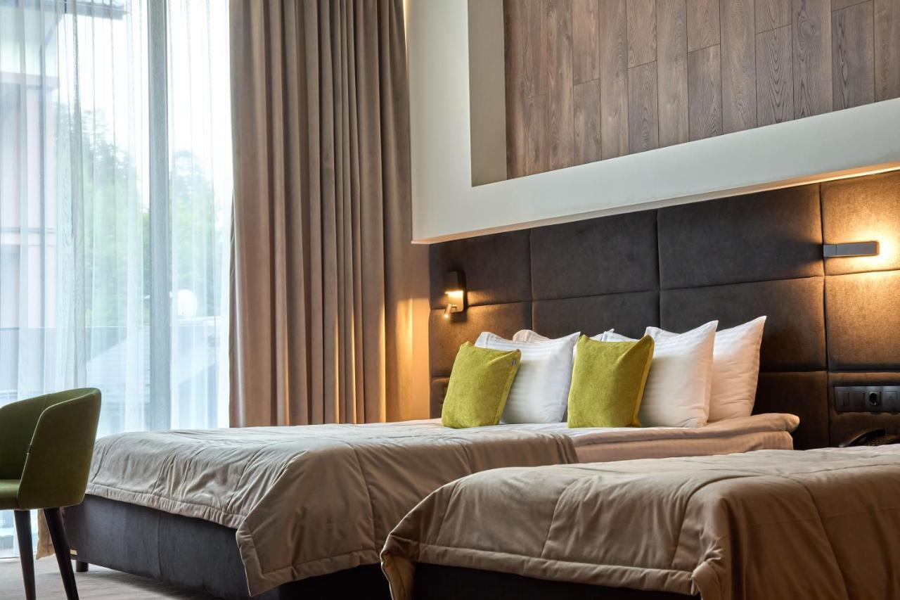 Twins Hotel & Spa Bukovel Bagian luar foto