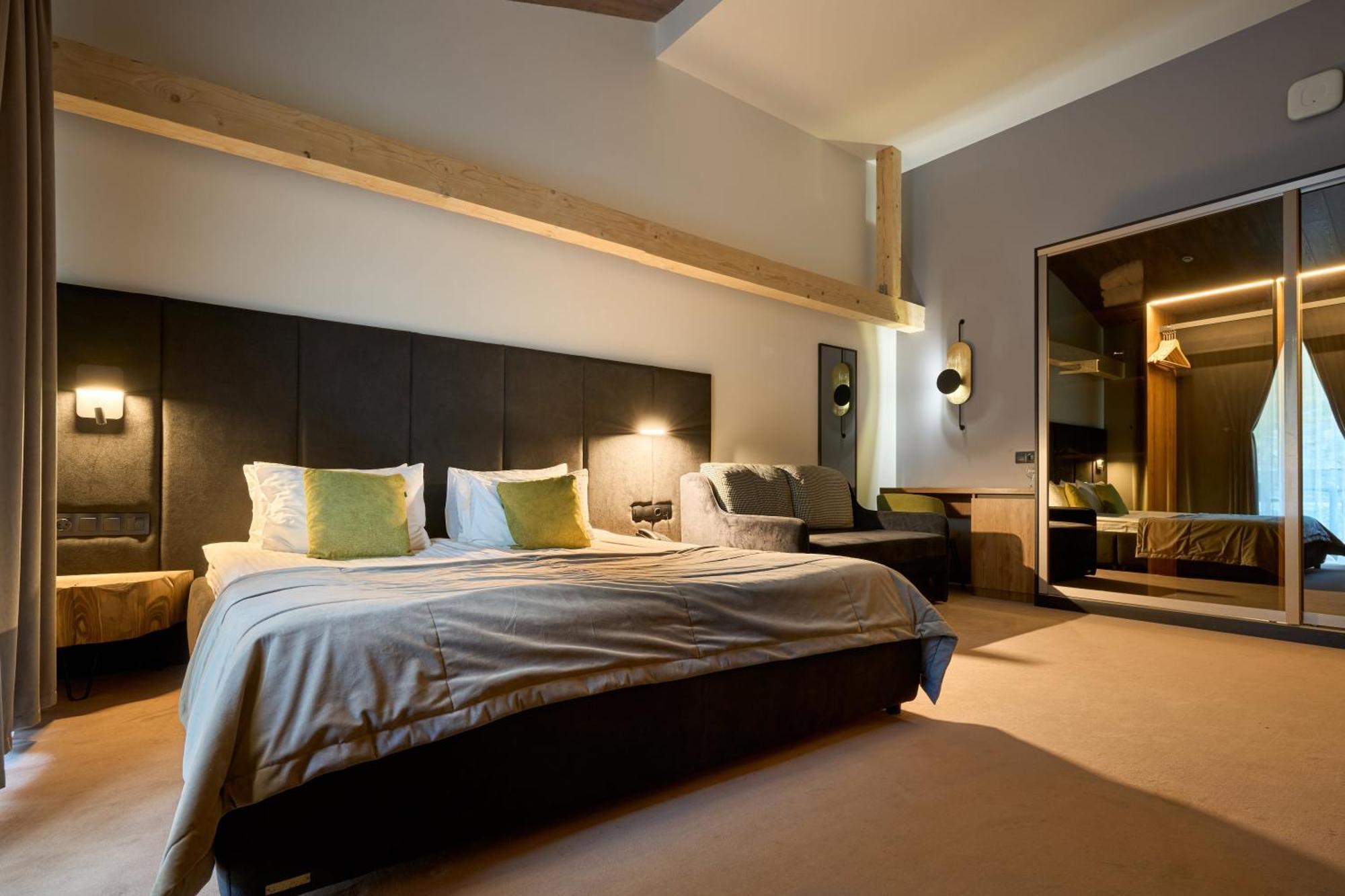 Twins Hotel & Spa Bukovel Bagian luar foto