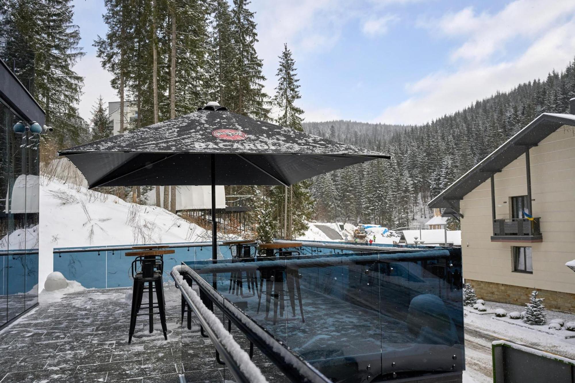Twins Hotel & Spa Bukovel Bagian luar foto